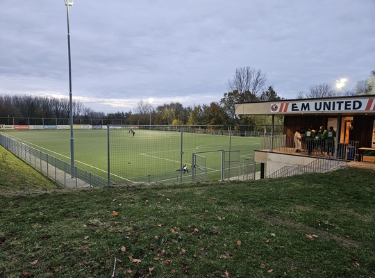 Erpe-Mere United kan gewoon op de site van Steenberg blijven